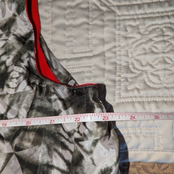 𝅺MEN ORAGE Reversible Red & Abstract Print Puffer Sleeveless Vest Extra-Large - Picture 5 of 11